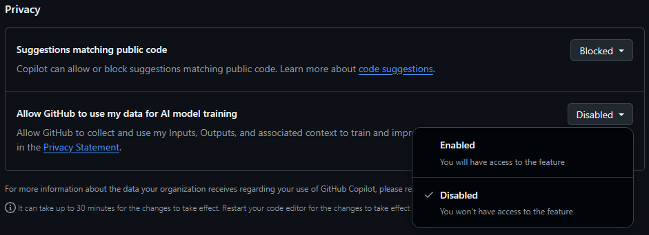 GitHubの設定中に存在する「Allow GitHub to use my data for AI model training」画面のスクリーンショット。「Disabled」に設定が変更されている