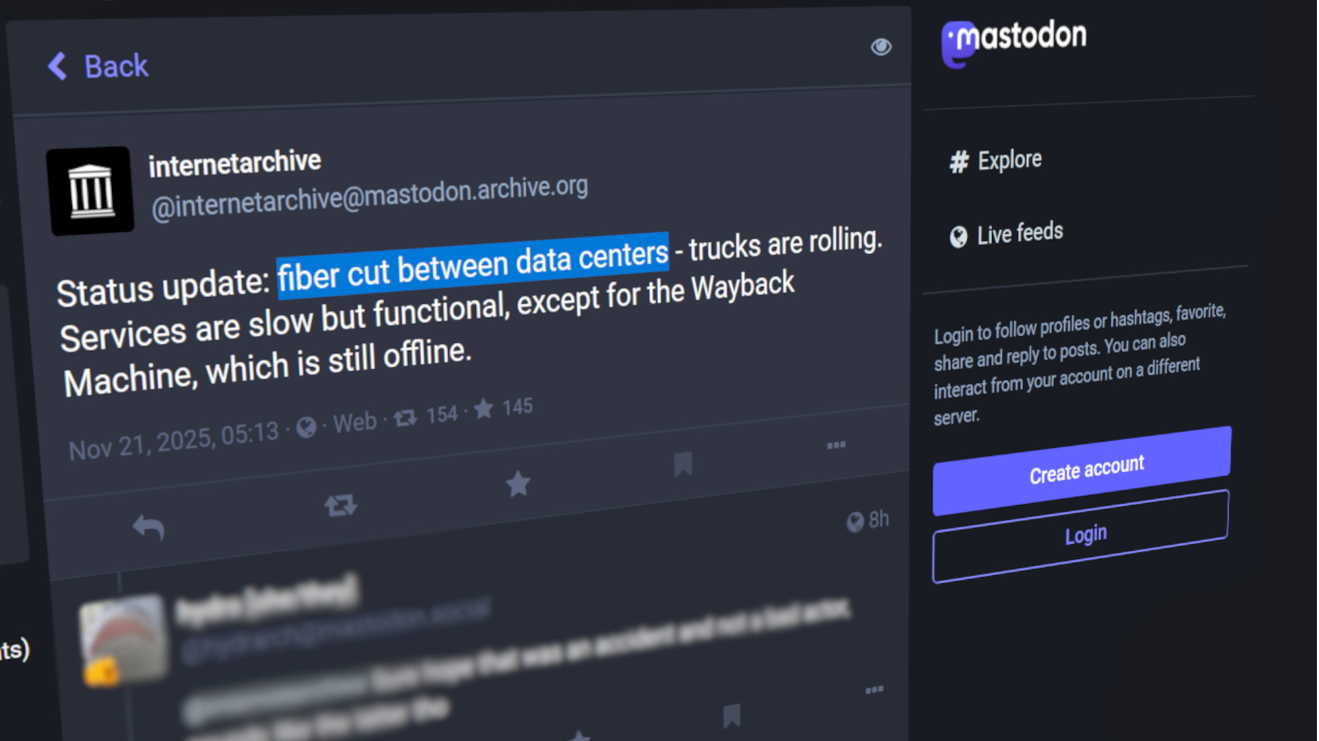 Internet ArchiveがMastodonで行った投稿のスクリーンショット。「fiber cut between data centers」の部分が強調されている。